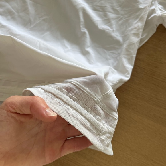 Lululemon t shirt size 4 - Picture 3 of 4